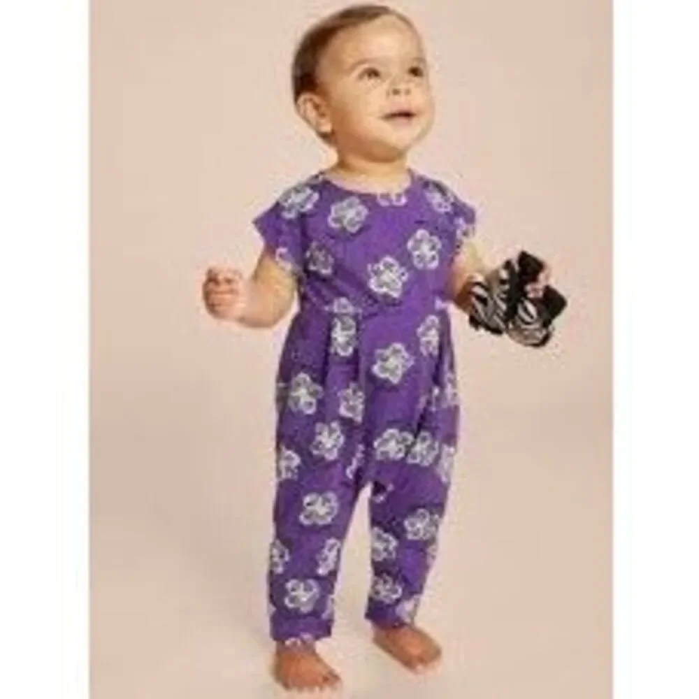 NEW Tea Collection Infant Baby 0-3 Months Zebra Tissue Floral Cuff Sleeve Baby R